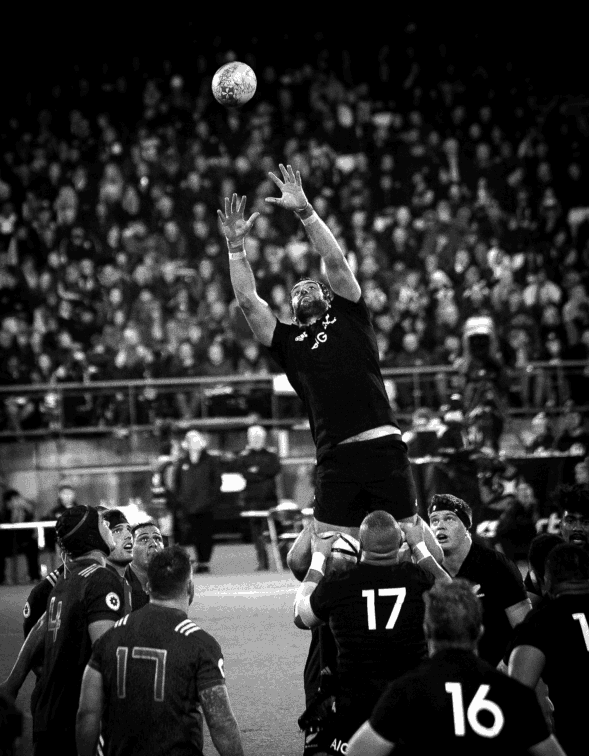 Rugbyman-attrapant-le-ballon